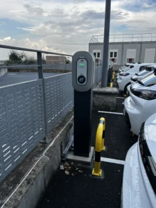 Installation-parking-recharge-vehicule-electrique